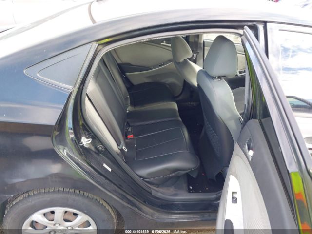 Hyundai ACCENT Gls Image 9