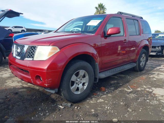 Nissan Pathfinder Se Image 6