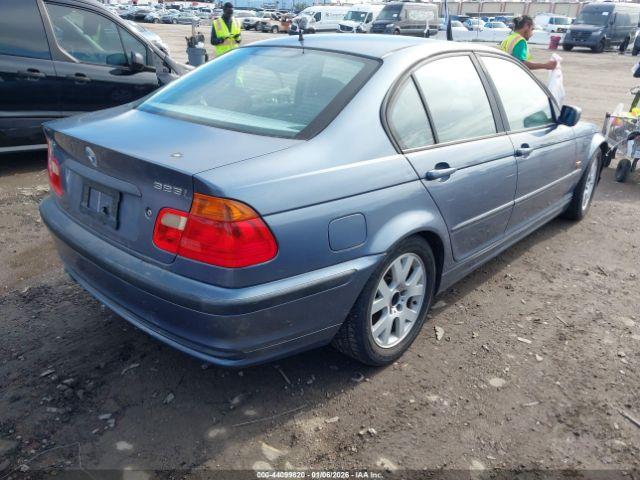 BMW 3 Series Image 11