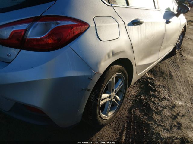 Chevrolet Cruze Lt Auto Image 4