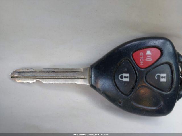 Toyota Yaris Le Image 5