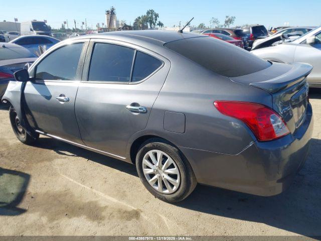 Nissan Versa 1.6 Sv Image 3