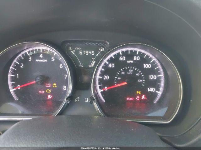 Nissan Versa 1.6 Sv Image 2