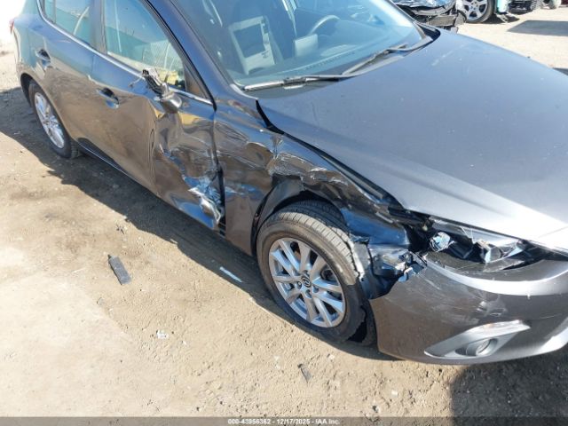 Mazda Mazda3 I Touring Image 12