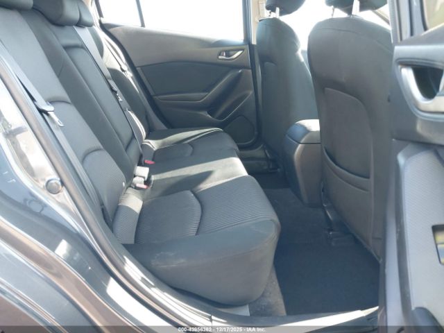 Mazda Mazda3 I Touring Image 8