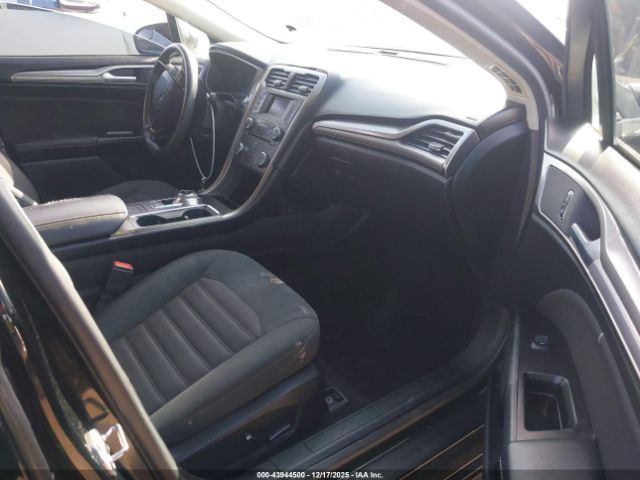 Ford Fusion Se Image 8