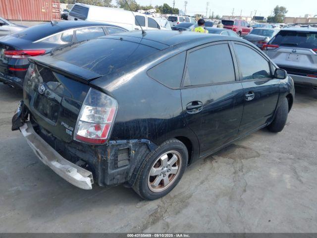 Toyota Prius Image 12