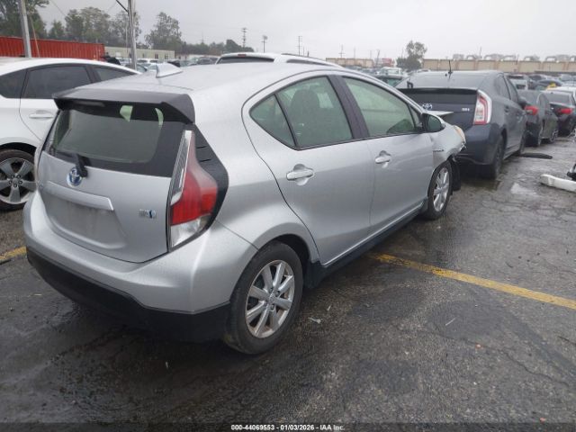 Toyota Prius c Three Image 3