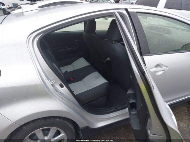 Toyota Prius c Three Image 9