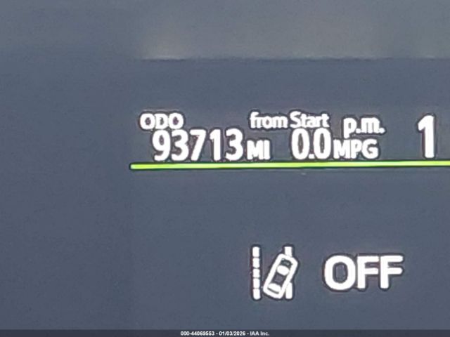 Toyota Prius c Three Image 6