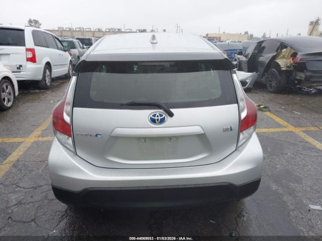 Toyota Prius c Three Image 11