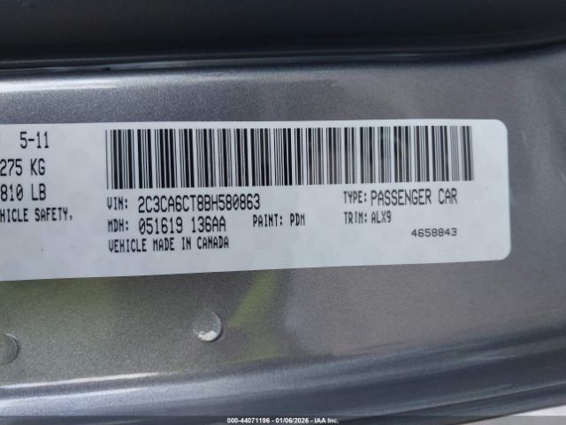 Chrysler 300c Image 2