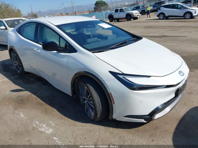 Toyota Prius Xle Image 1