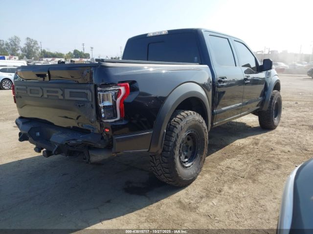 Ford F-150 Raptor Image 4