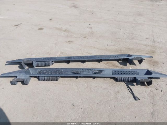 Ford F-150 Raptor Image 5