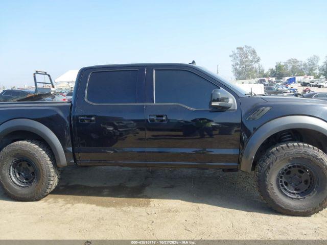 Ford F-150 Raptor Image 6