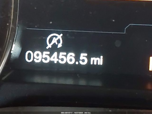 Ford F-150 Raptor Image 16