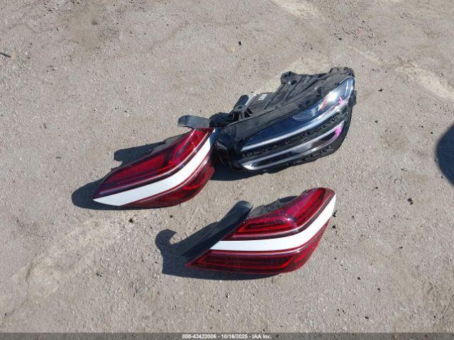 Genesis G70 2.0t Awd Image 11