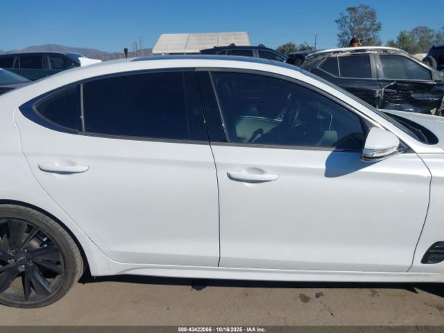 Genesis G70 2.0t Awd Image 2