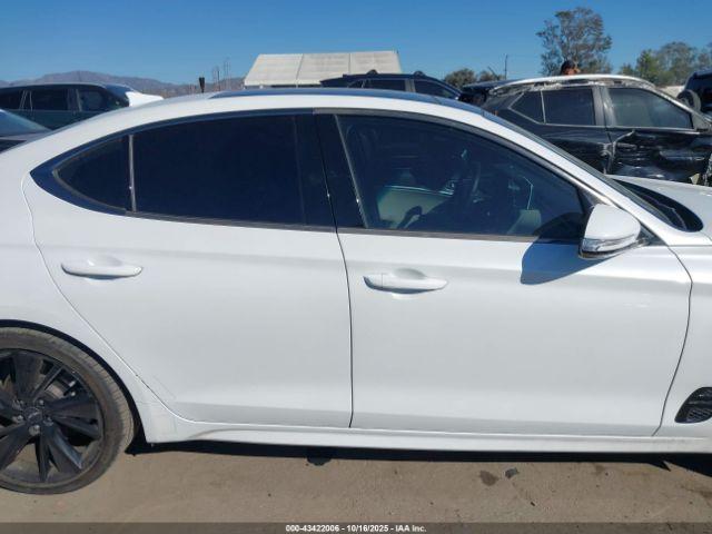 Genesis G70 2.0t Awd Image 2