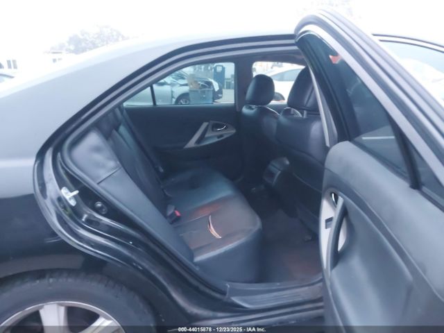 Toyota Camry Se V6 Image 9