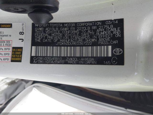 Toyota Prius Two Image 9