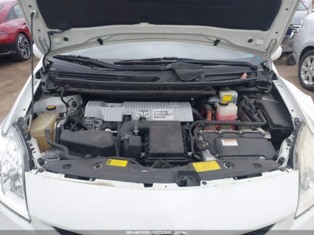 Toyota Prius Two Image 7