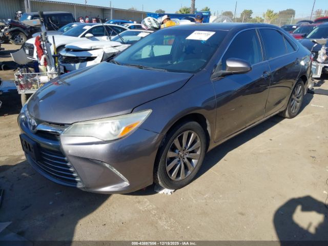 Toyota Camry Xle Image 7