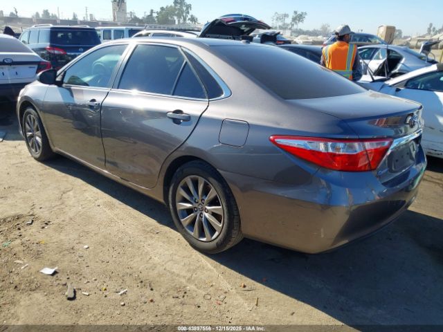 Toyota Camry Xle Image 5