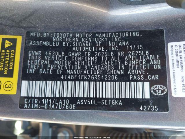 Toyota Camry Xle Image 11