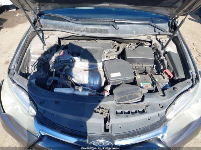 Toyota Camry Xle Image 9