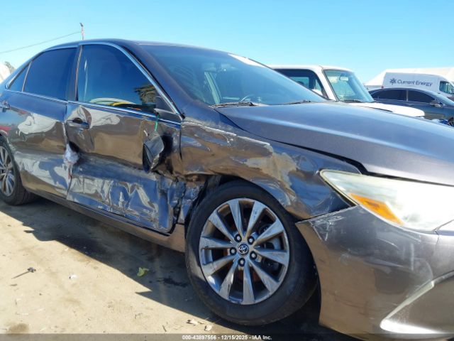 Toyota Camry Xle Image 2