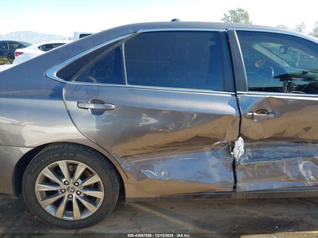 Toyota Camry Xle Image 15