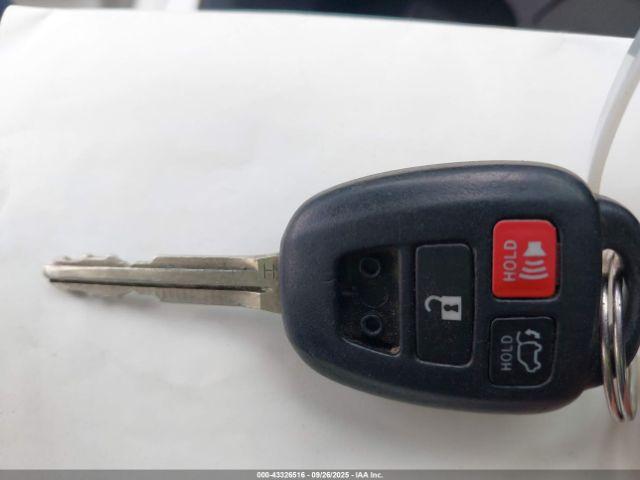 Toyota Highlander Le Plus V6 Image 2