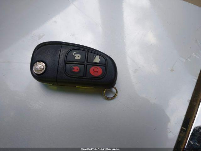 Jaguar XJ Xj8 L Image 6