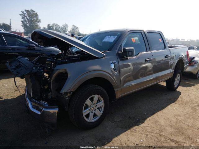 Ford F-150 Xlt Image 15