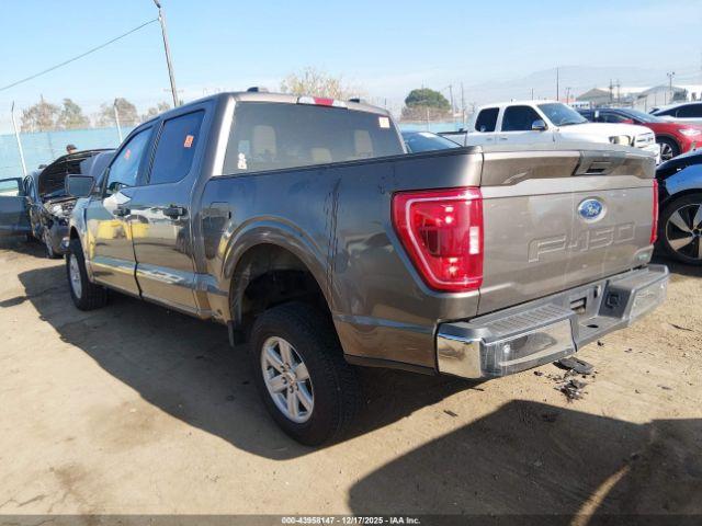 Ford F-150 Xlt Image 16