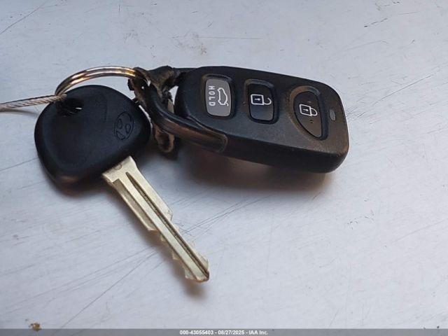 Hyundai ELANTRA Sel Image 15