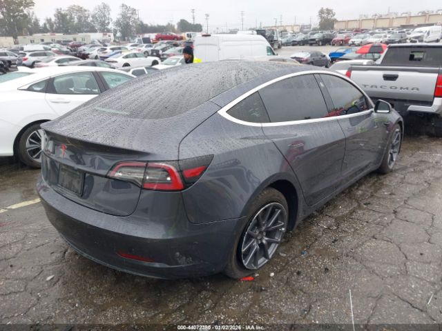 Tesla Model 3 Image 16