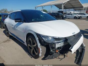 Salvage Kia EV6