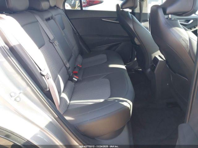 Kia Niro Wind Image 16