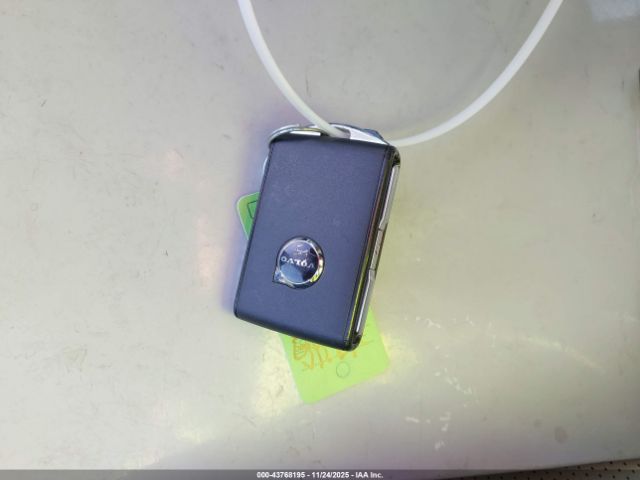 Volvo XC90 B6 Ultra Image 11