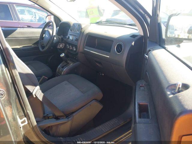 Jeep Compass Sport Image 6