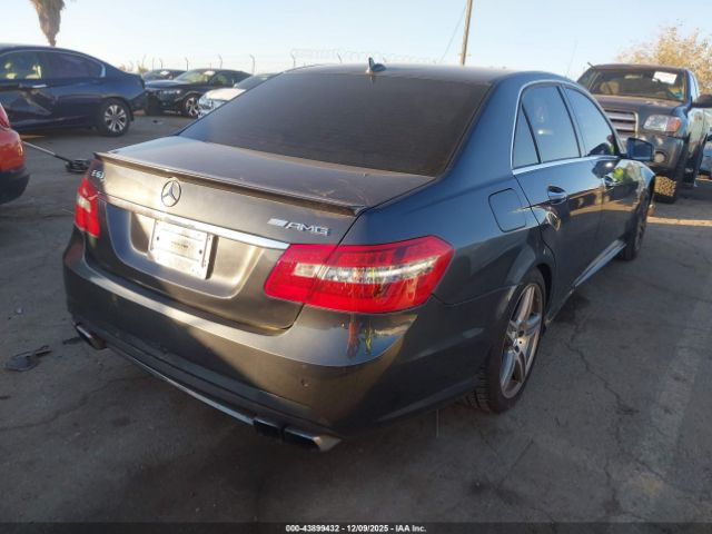 Mercedes-Benz E-Class Image 4