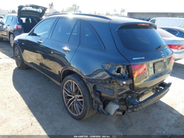 Mercedes-Benz GLC 4matic Image 4