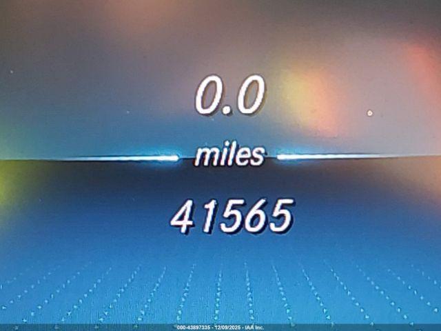 Mercedes-Benz GLC 4matic Image 17