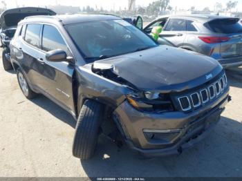  Salvage Jeep Compass