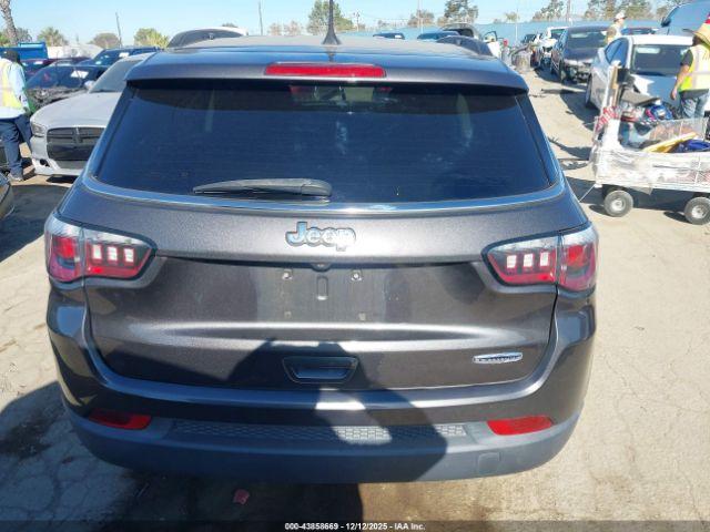 Jeep Compass Latitude Fwd Image 18