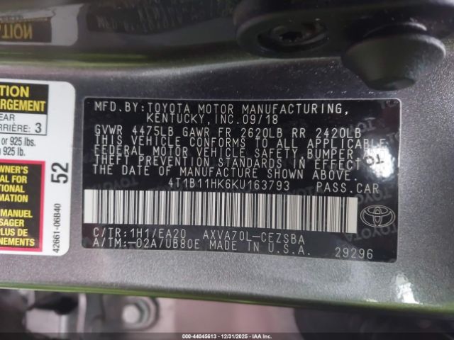 Toyota Camry Se Image 6