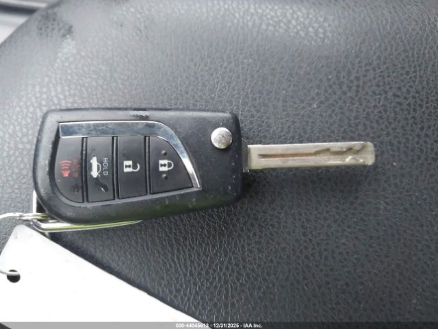 Toyota Camry Se Image 3